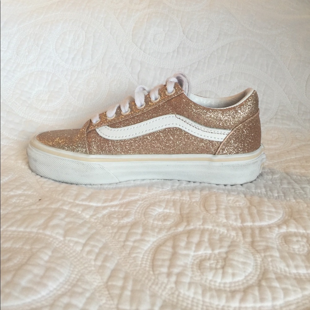 Kid’s 13.5 Old School Vans in Gold Glitter